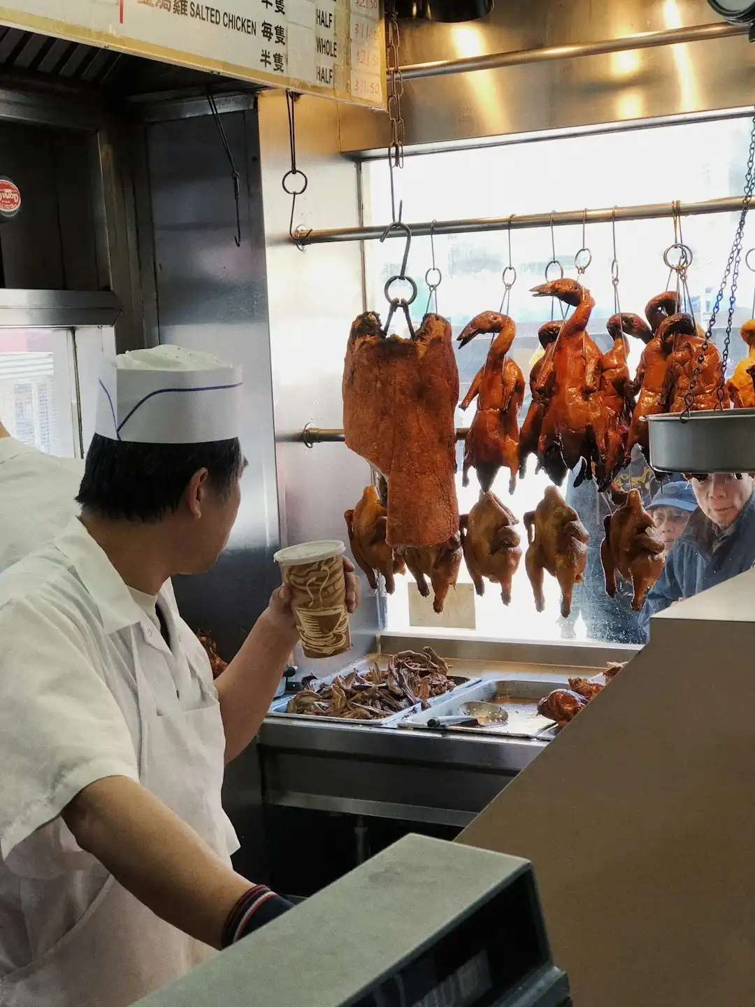 海口广告标识制作工艺升级：从选材到成品的质量控制要点