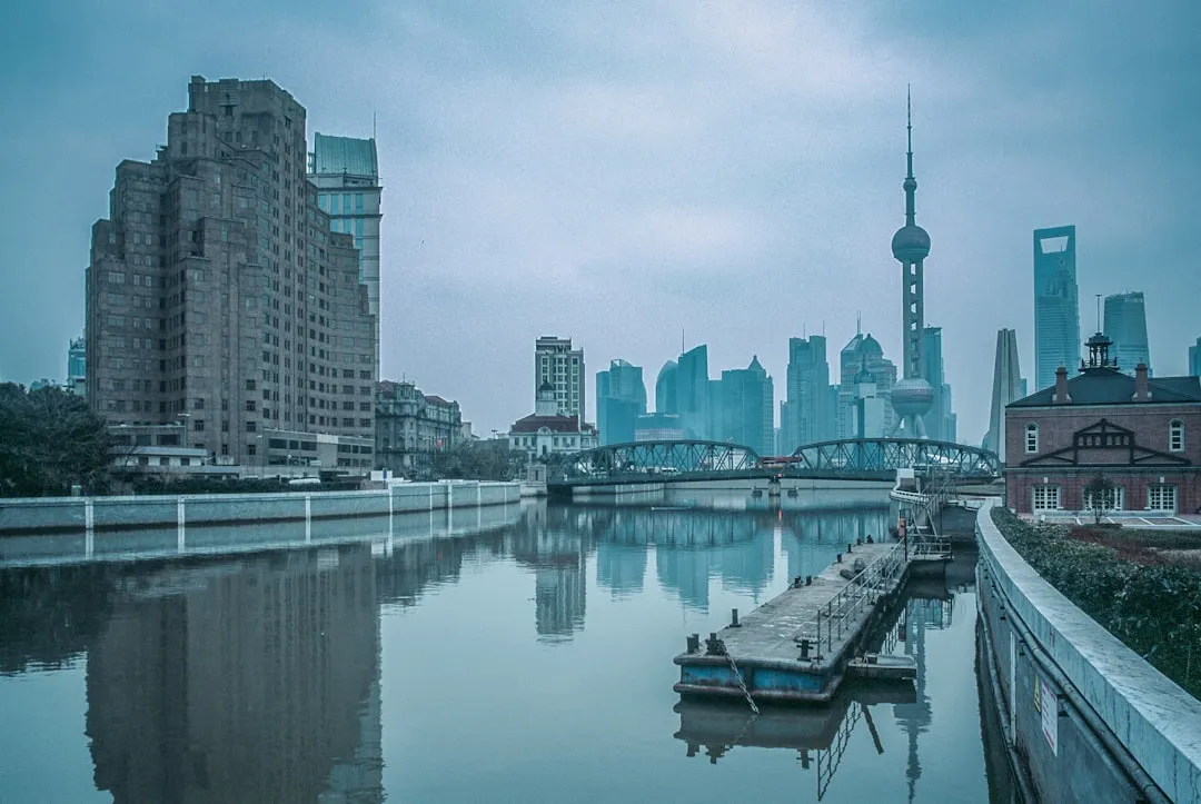 海口企业品牌VI设计中标识物料选材与耐用性对比分析